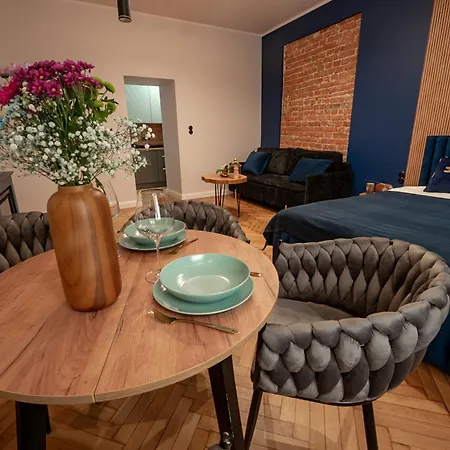 Wiezienna Old Town Apartmán *